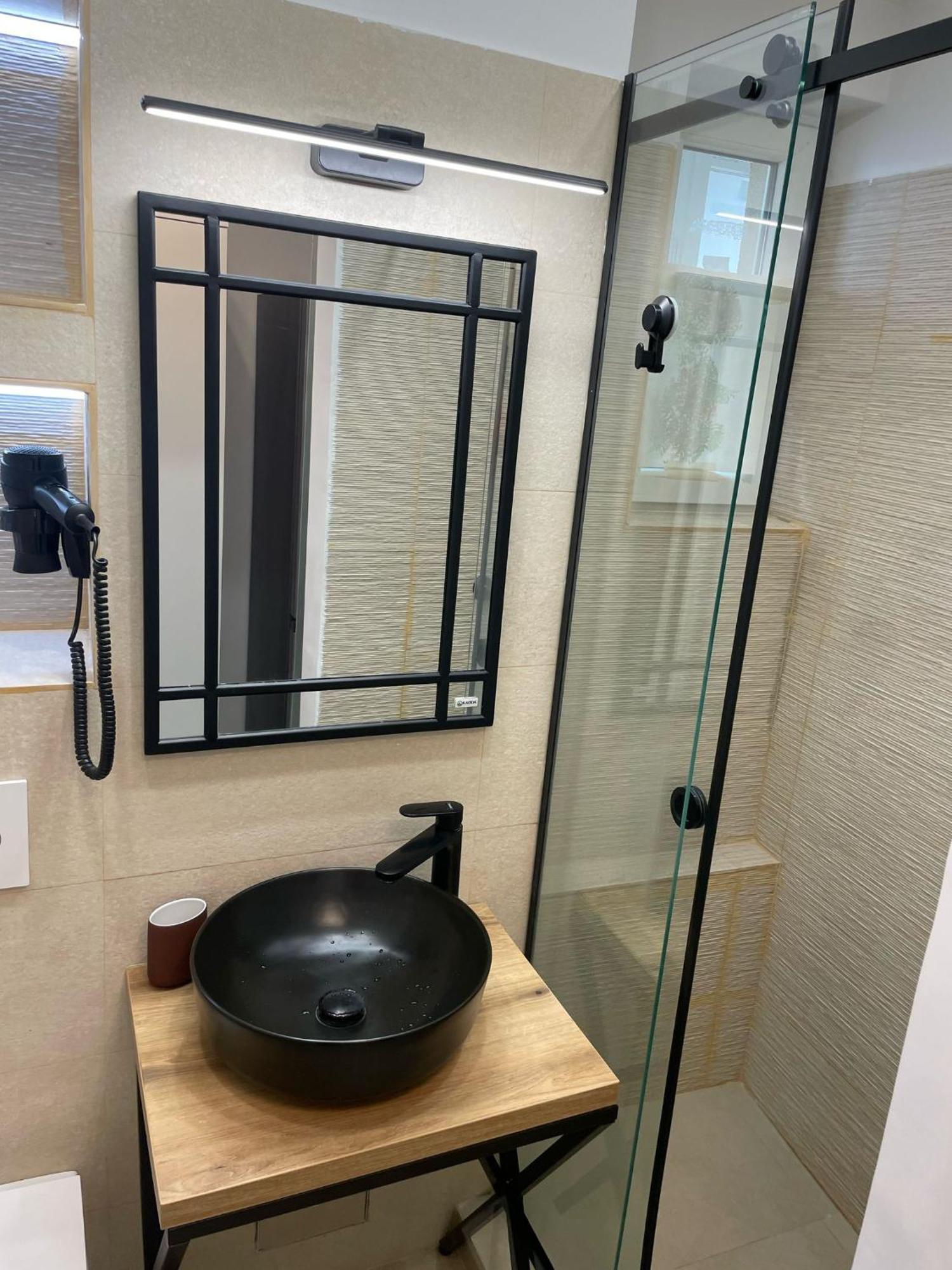 Apartamento Fancy 1 Bdrm In Center Bucarest