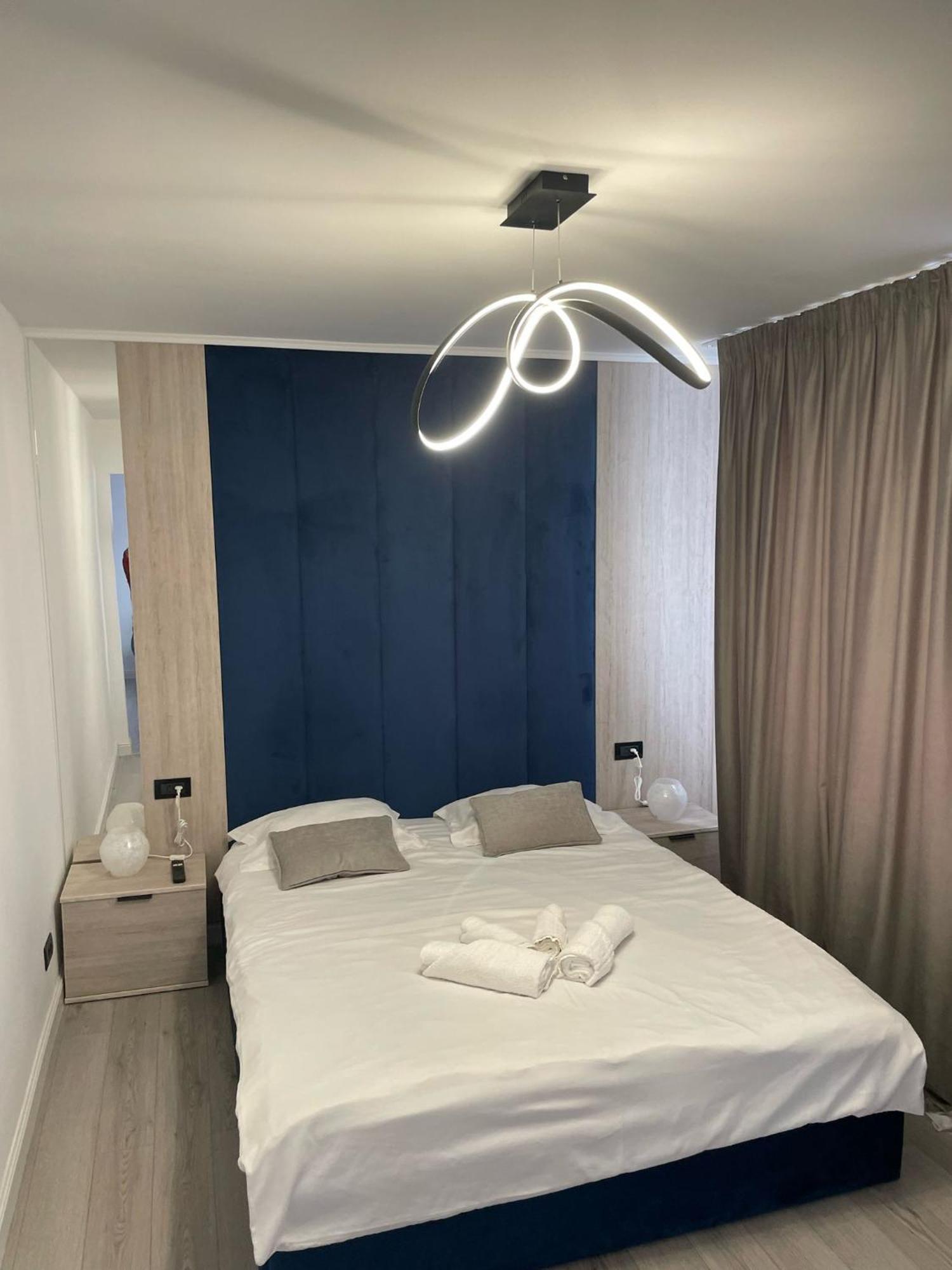 Fancy 1 Bdrm In Center Bucharest